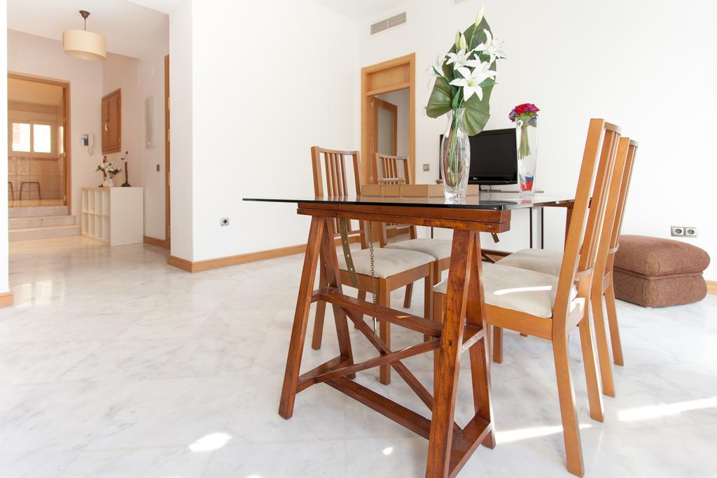 Holi-Rent Castilla Séville Extérieur photo