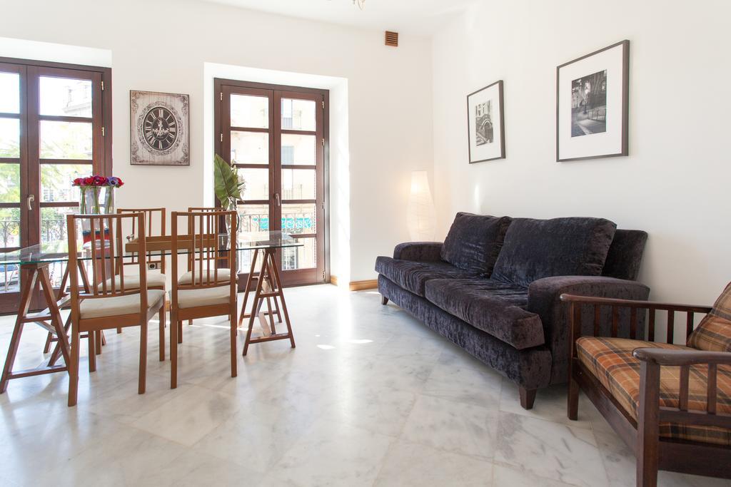 Holi-Rent Castilla Séville Extérieur photo