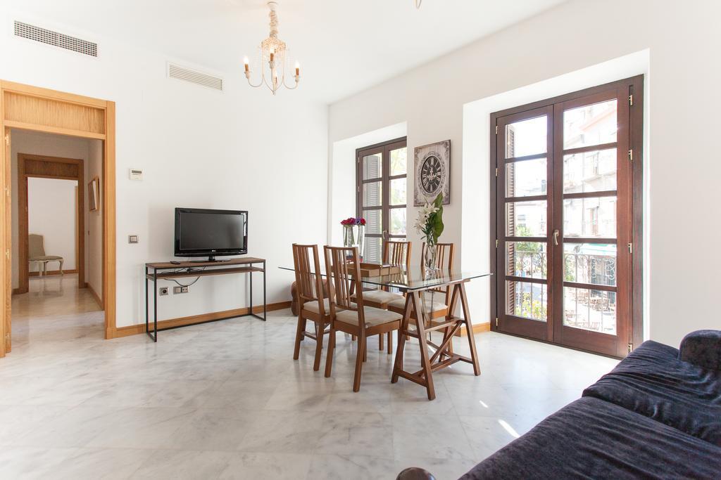 Holi-Rent Castilla Séville Extérieur photo