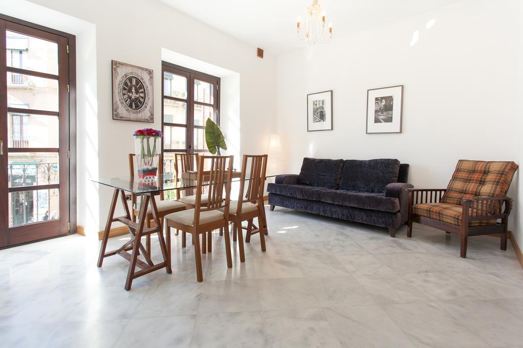 Holi-Rent Castilla Séville Extérieur photo